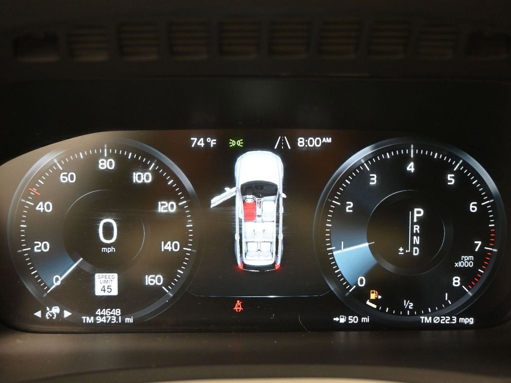 2020 Volvo XC90 Momentum