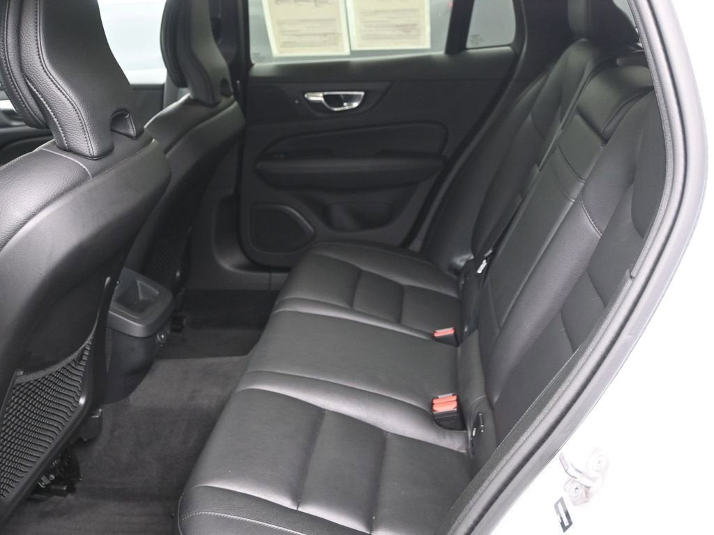 2022 Volvo V60 Cross Country 4DR AWD T5