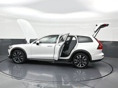 2022 Volvo V60 Cross Country 4DR AWD T5