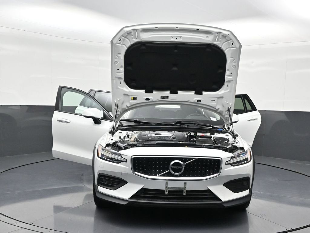 2022 Volvo V60 Cross Country 4DR AWD T5