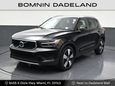2019 Volvo XC40 Momentum