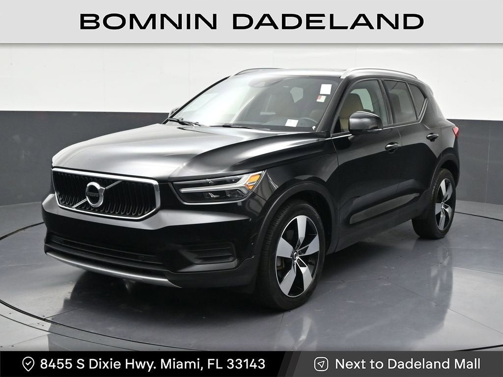 2019 Volvo XC40 Momentum