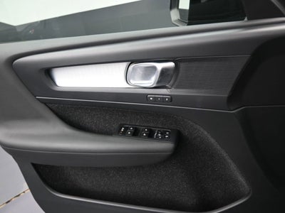 2019 Volvo XC40 Momentum