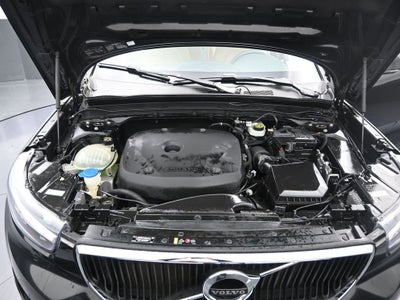 2019 Volvo XC40 Momentum