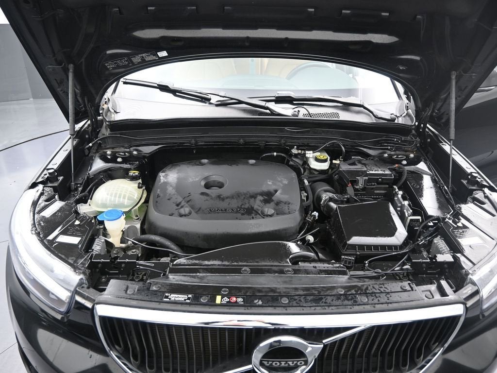 2019 Volvo XC40 Momentum