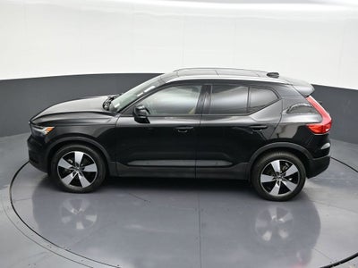2019 Volvo XC40 Momentum