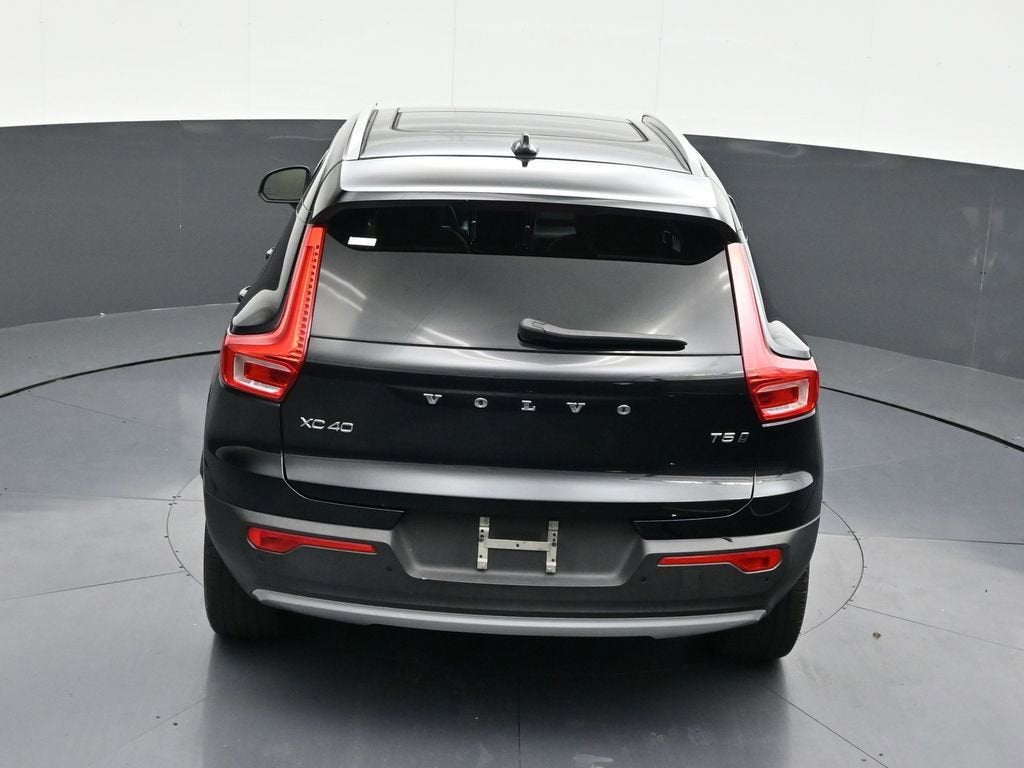 2019 Volvo XC40 Momentum