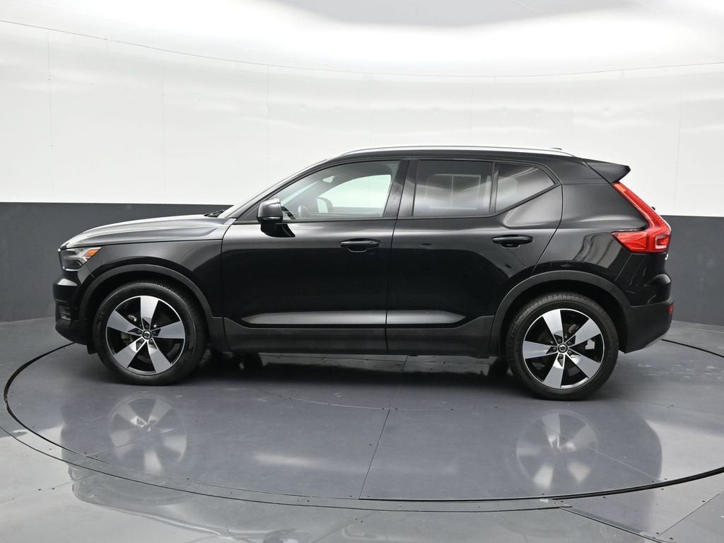2019 Volvo XC40 Momentum