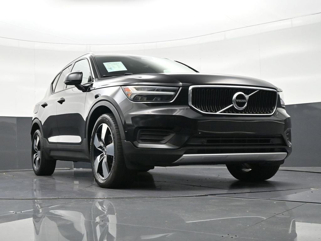 2019 Volvo XC40 Momentum