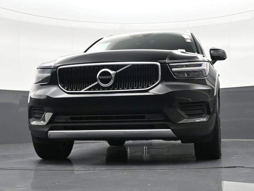 2019 Volvo XC40 Momentum