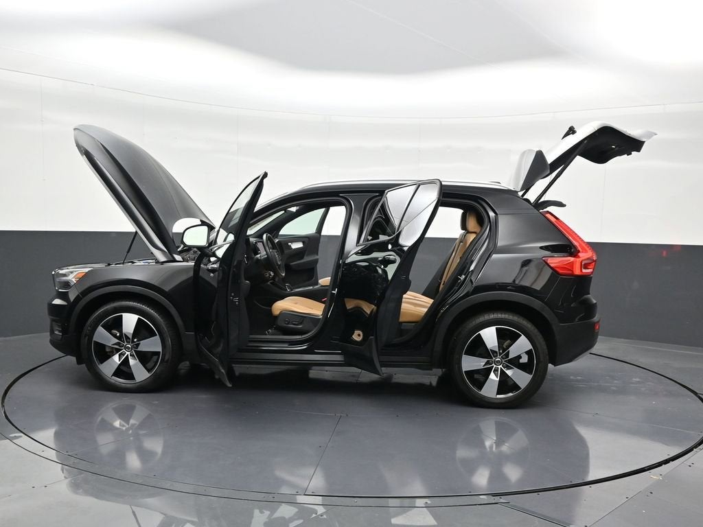 2019 Volvo XC40 Momentum