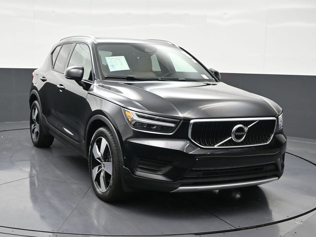 2019 Volvo XC40 Momentum