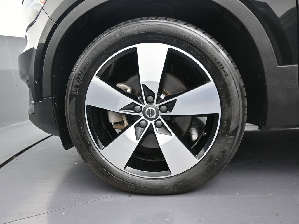 2019 Volvo XC40 Momentum