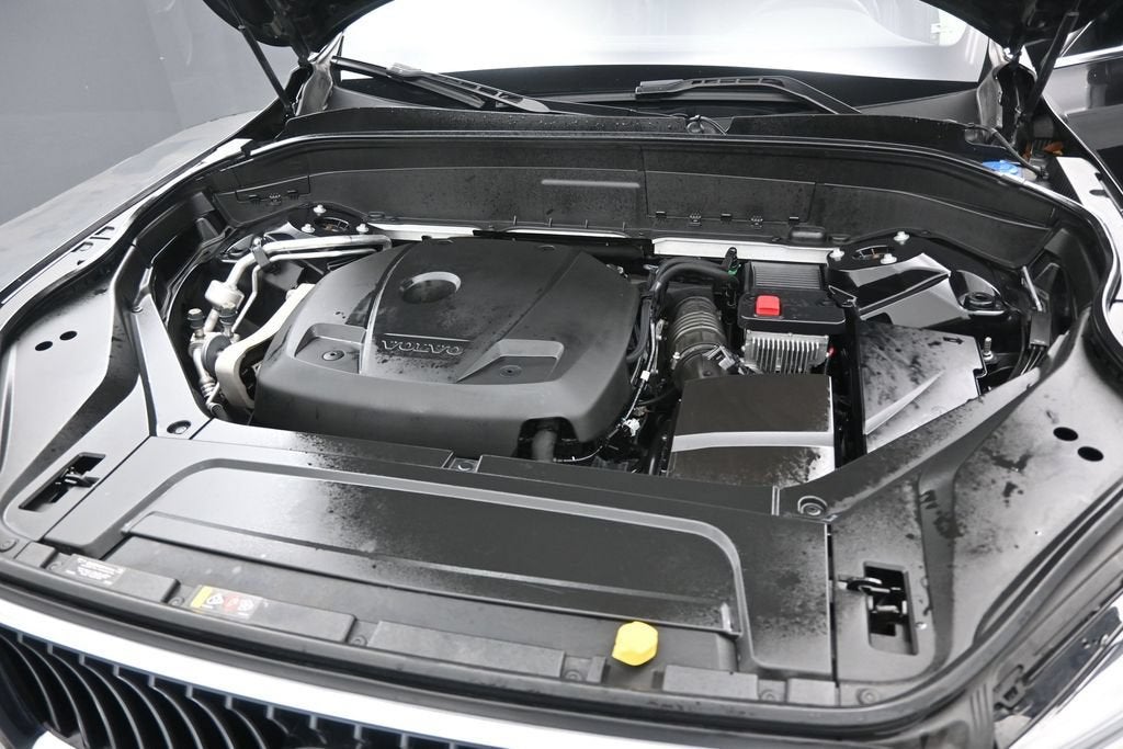 2021 Volvo XC90 T6 Momentum 6 Passenger