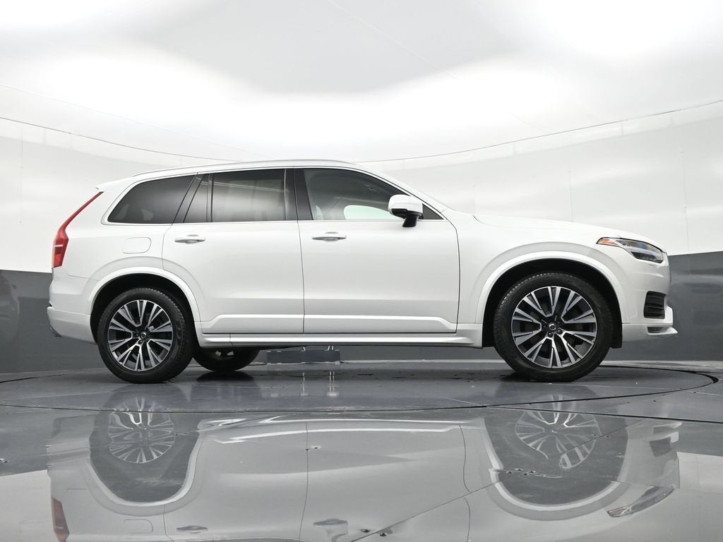 2021 Volvo XC90 Momentum