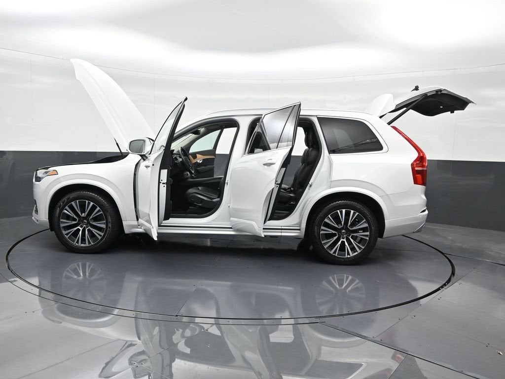 2021 Volvo XC90 Momentum
