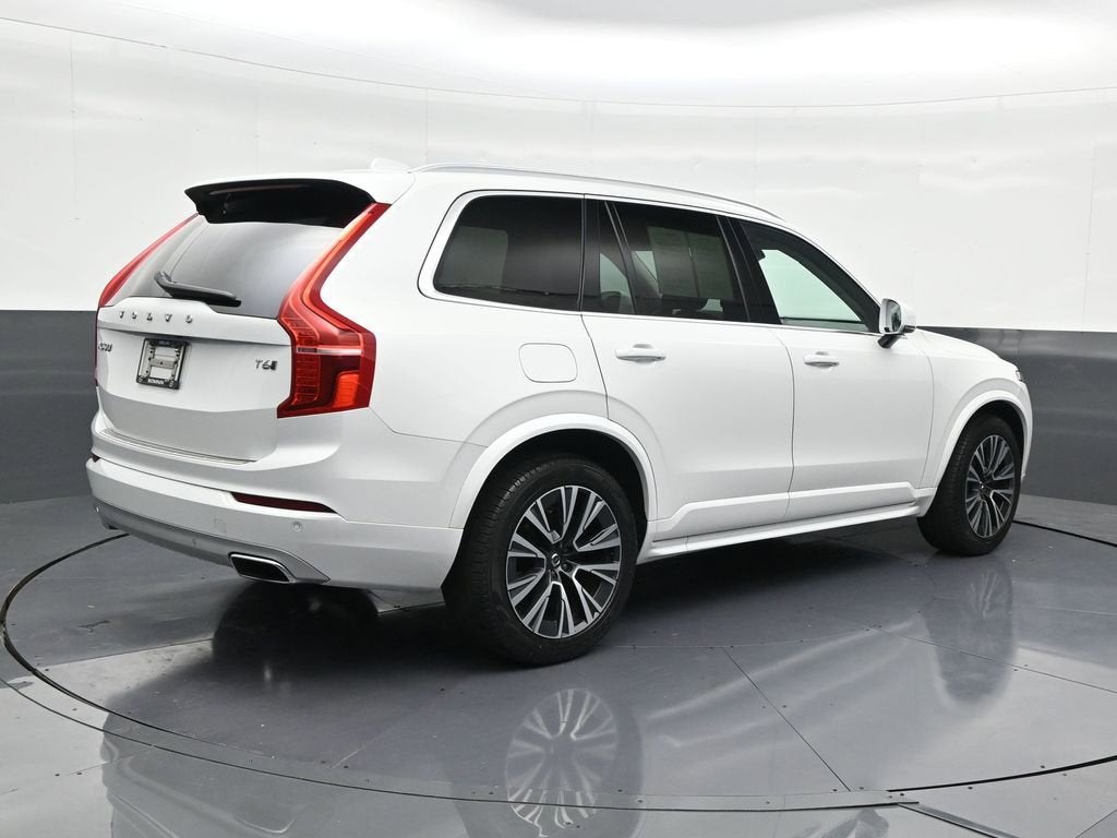 2021 Volvo XC90 Momentum