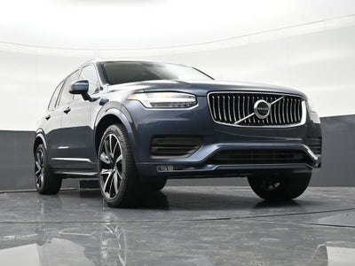 2022 Volvo XC90 Momentum