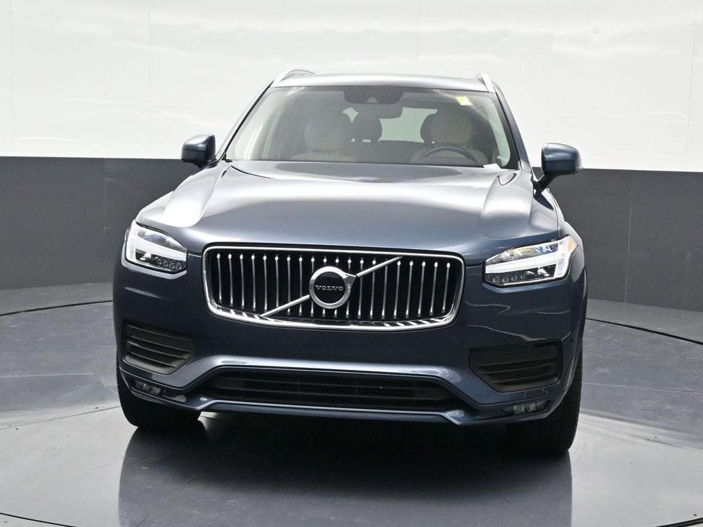 2022 Volvo XC90 Momentum