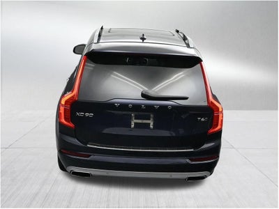 2017 Volvo XC90 T6 Momentum
