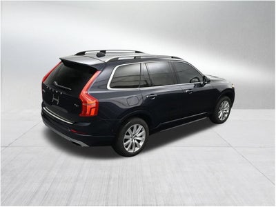 2017 Volvo XC90 T6 Momentum