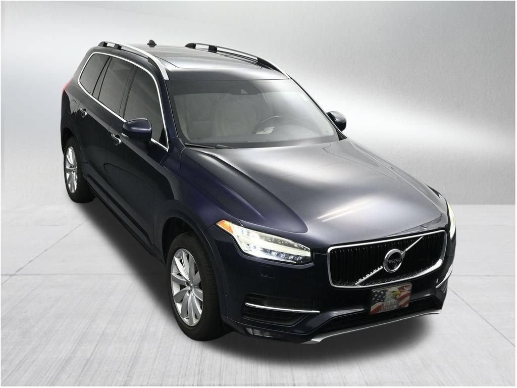 2017 Volvo XC90 T6 Momentum