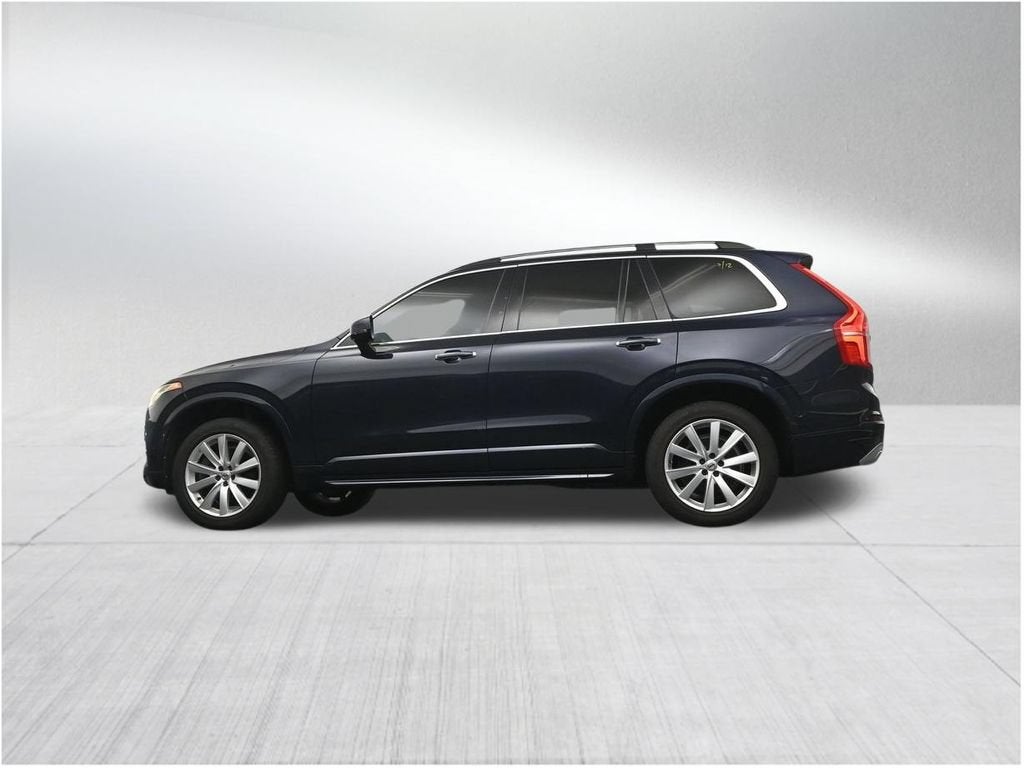 2017 Volvo XC90 T6 Momentum
