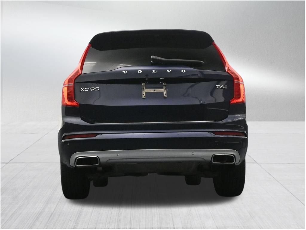 2017 Volvo XC90 T6 Momentum