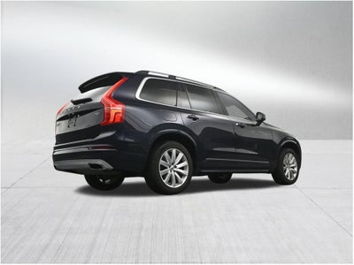 2017 Volvo XC90 T6 Momentum