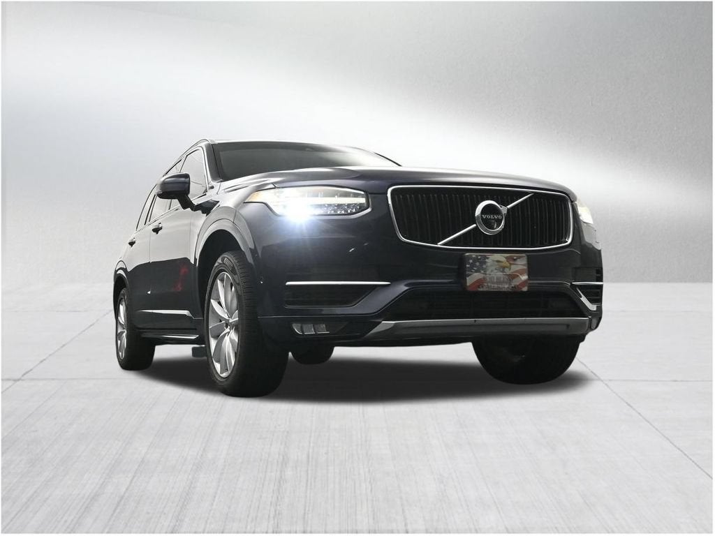 2017 Volvo XC90 T6 Momentum