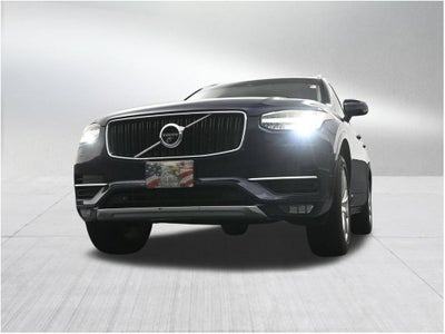 2017 Volvo XC90 T6 Momentum