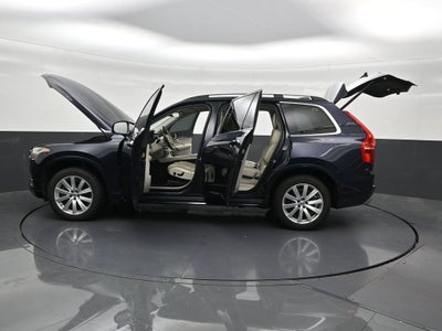 2017 Volvo XC90 T6 Momentum