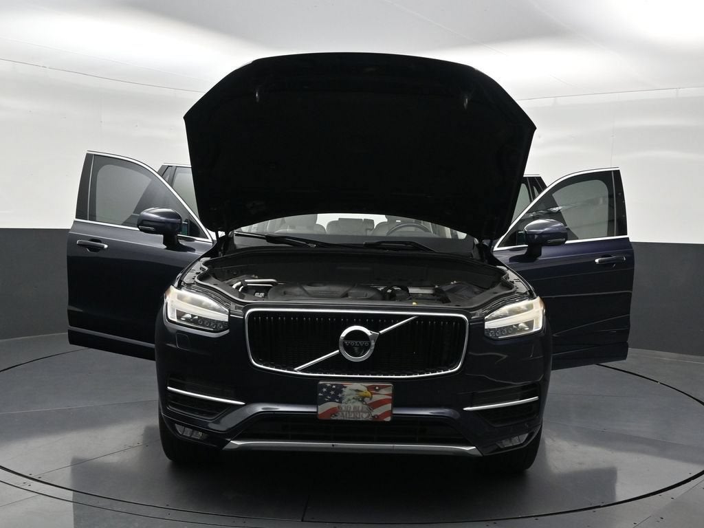 2017 Volvo XC90 T6 Momentum