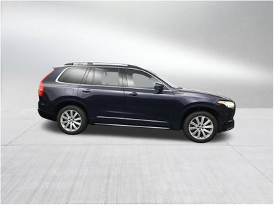 2017 Volvo XC90 T6 Momentum
