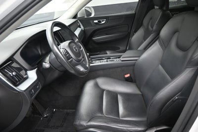 2018 Volvo XC60 Momentum
