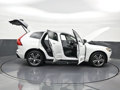 2018 Volvo XC60 Momentum