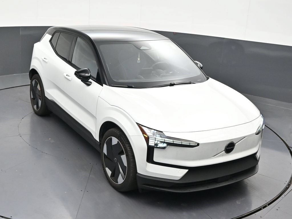 2025 Volvo EX30 Plus Twin Motor Performance, Fully electric