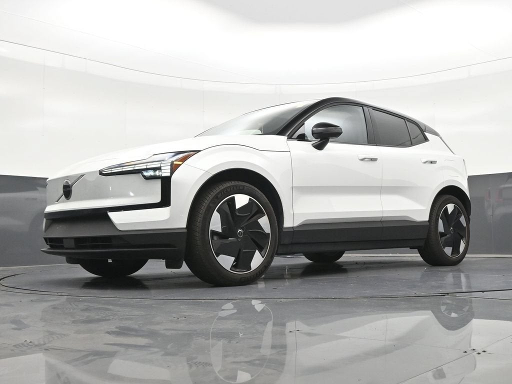 2025 Volvo EX30 Plus Twin Motor Performance, Fully electric