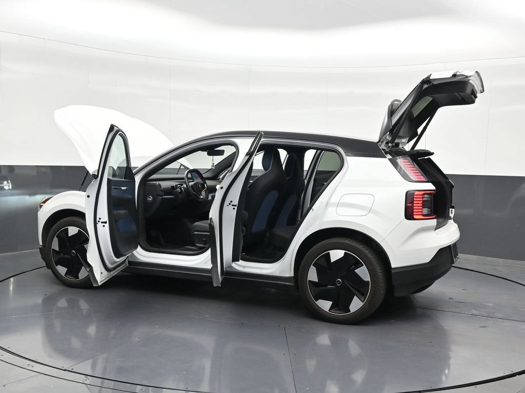 2025 Volvo EX30 Plus Twin Motor Performance, Fully electric