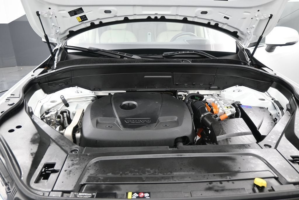 2024 Volvo XC90 Recharge Plug-In Hybrid T8 Ultimate Bright Theme 7-Seater