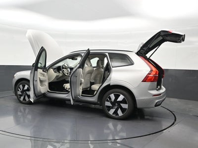 2024 Volvo XC60 Recharge Plug-In Hybrid T8 Ultimate Dark Theme