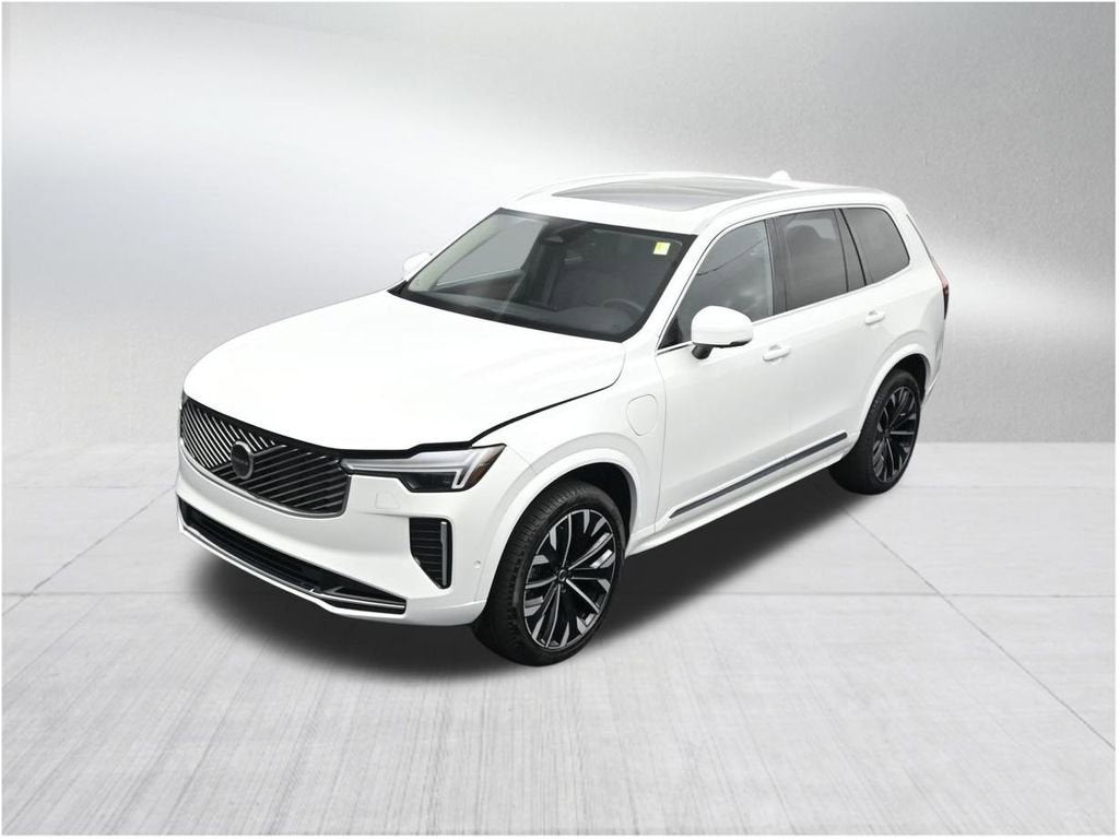 2025 Volvo XC90 Plug-In Hybrid Plus