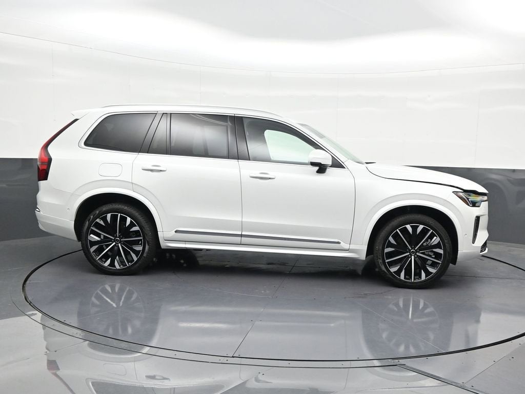 2025 Volvo XC90 Plug-In Hybrid Plus