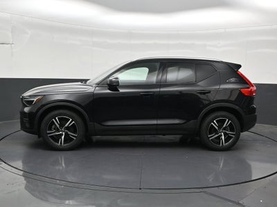 2023 Volvo XC40 B4 Core