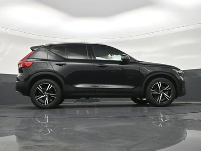 2023 Volvo XC40 B4 Core