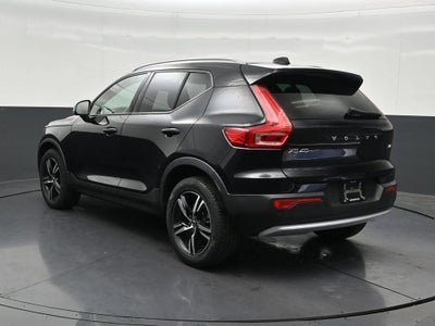 2023 Volvo XC40 B4 Core
