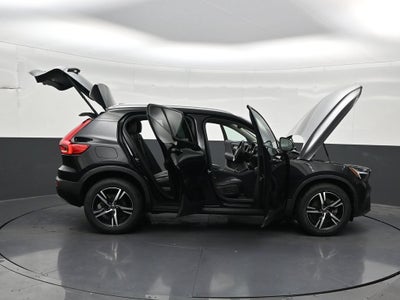 2023 Volvo XC40 B4 Core