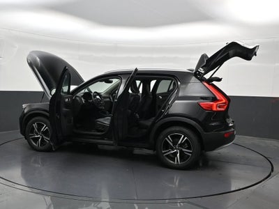 2023 Volvo XC40 B4 Core