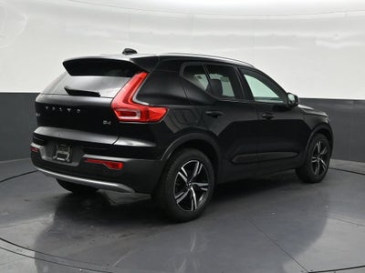 2023 Volvo XC40 B4 Core