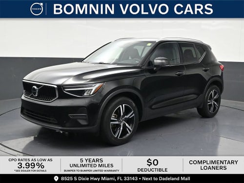 2023 Volvo XC40 Core